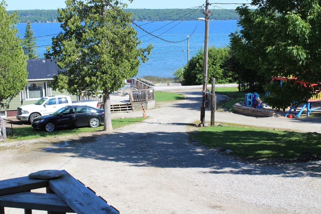 Bayshore Cottages Wiarton Oda fotoğraf